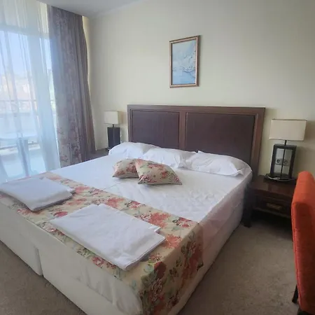Black Sea 4 *